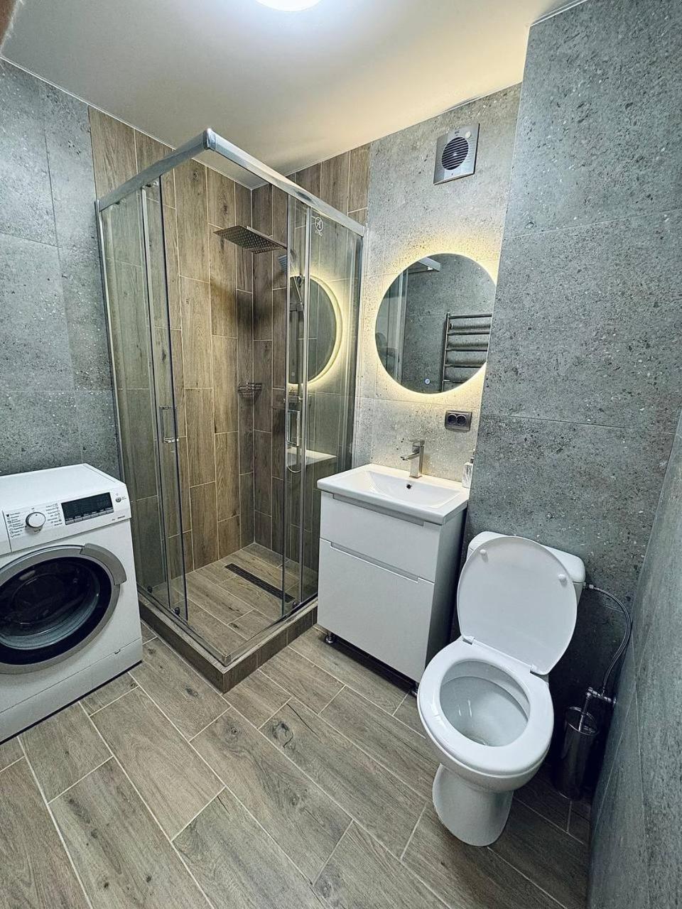 Двокімнатна Квартира На Корятовича, 2Б Berehove  Exteriör bild